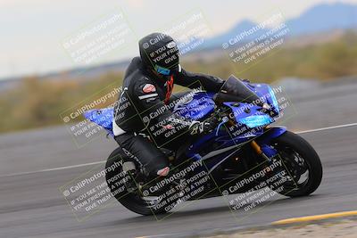 media/Jan-14-2023-SoCal Trackdays (Sat) [[497694156f]]/Turn 11 Inside (950am)/